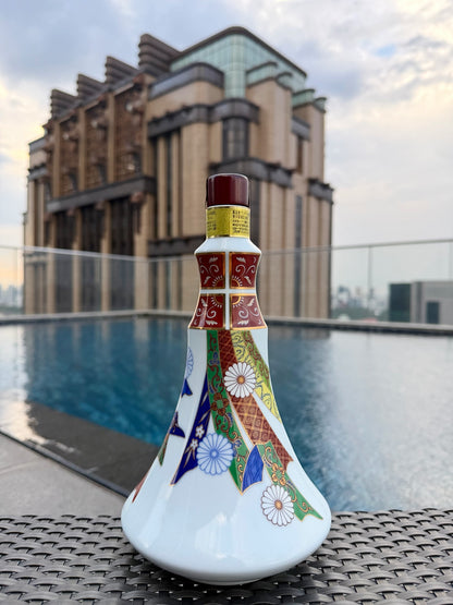 Hibiki 21 Years Old – Arita Kutani Ceramic Decanter (2012)