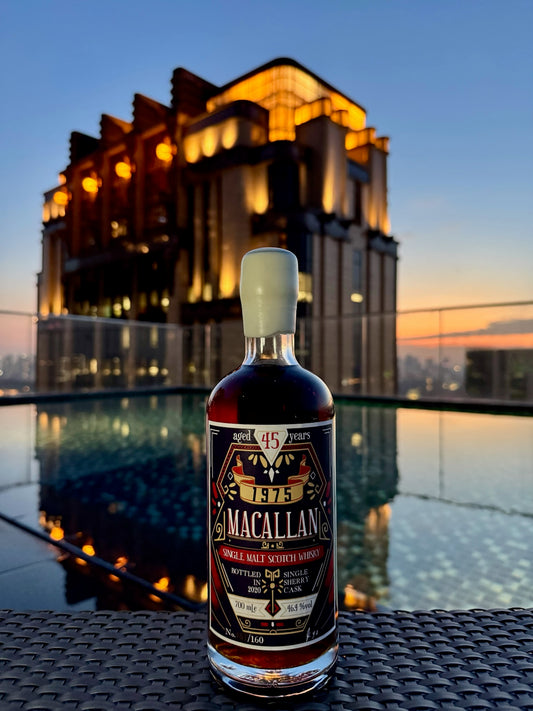 Macallan 45 Years Old: Water of Victory 9